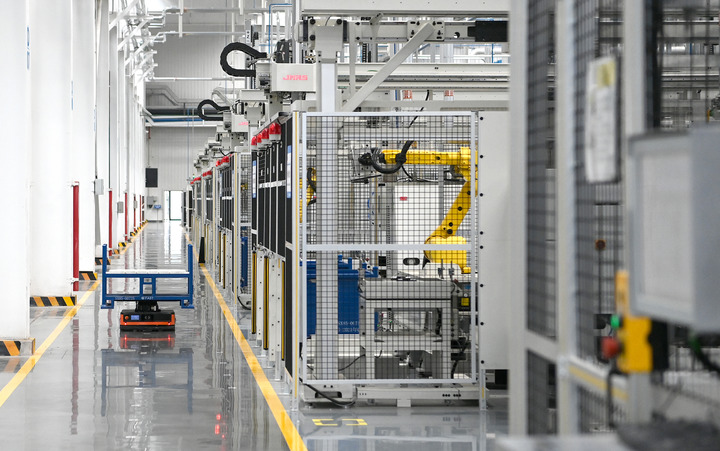 從“中國(guó)制造”邁向“中國(guó)智造” 工業(yè)互聯(lián)網(wǎng)萬(wàn)億規(guī)模賦能產(chǎn)業(yè)升級(jí)